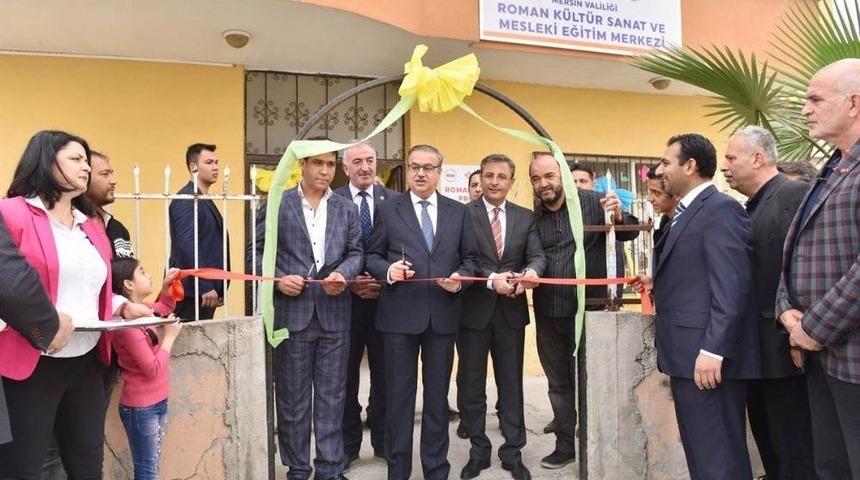 Roman K&uuml;lt&uuml;r Sanat Ve Mesleki Eğitim Merkezi A&ccedil;ıldı