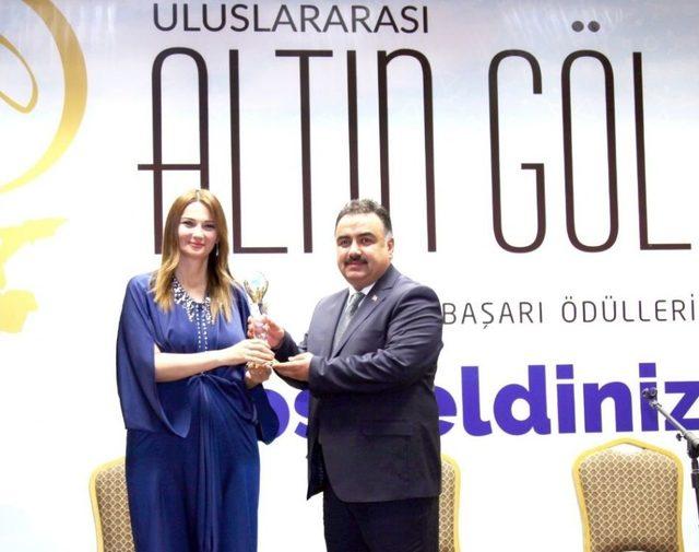 Van’da ‘uluslararası Altın Göl Başarı Ödülleri’ Töreni