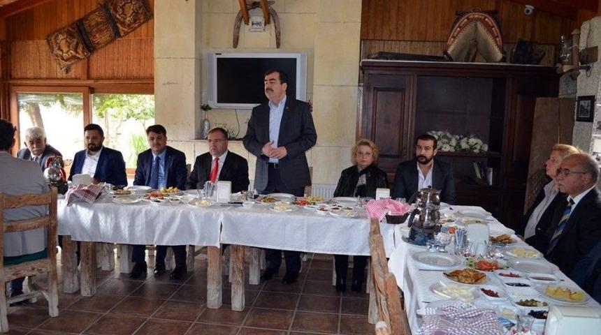 Ak Partili Erdem Didim Ziyaretlerini Muhtarlarla Başladı