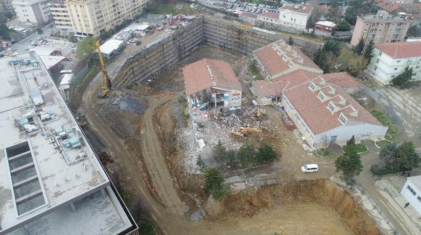 Şişli End&uuml;stri Meslek Lisesindeki Yıkım Havadan G&ouml;r&uuml;nt&uuml;lendi