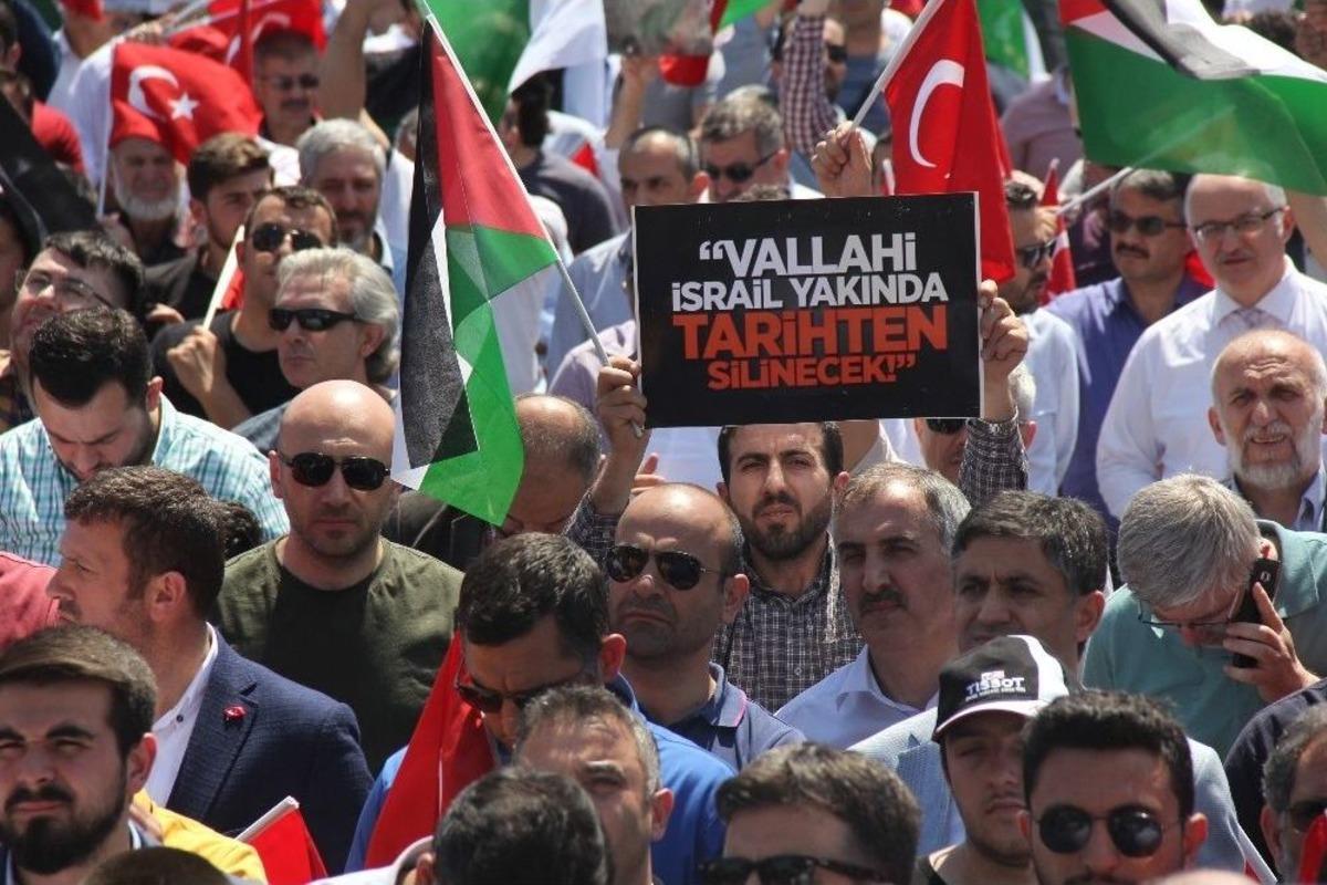 Kocaeli&rsquo;de Y&uuml;zlerce Kişi Kud&uuml;s İ&ccedil;in Bir Araya Geldi