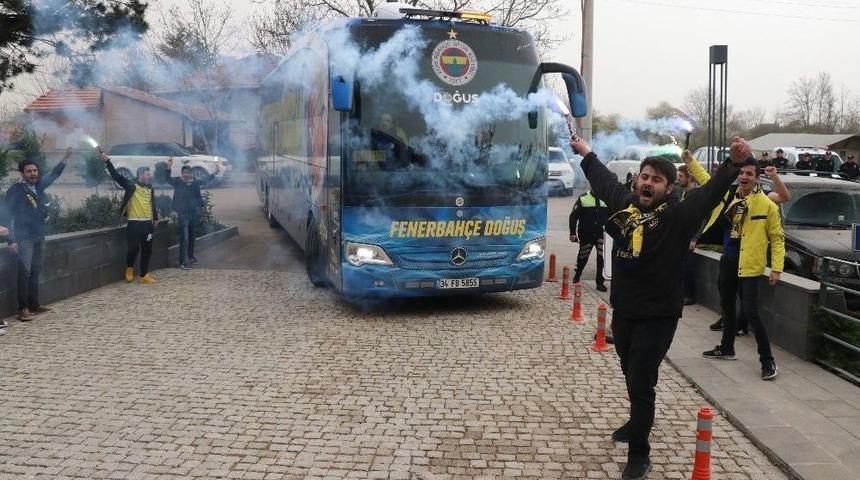 Fenerbah&ccedil;e Kafilesi Bolu&rsquo;ya Geldi
