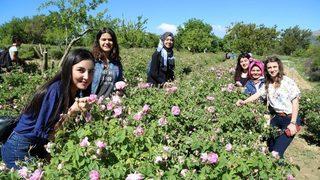 Sdü’lü Kaşiflerin Son Durağı Gül Bahçeleri Oldu