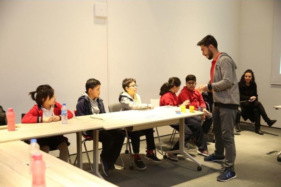 Ag&uuml; K&uuml;t&uuml;phanesi&rsquo;nden İlk, Orta Ve Lise &Ouml;ğrencilerine Destek