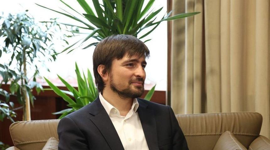 Afad Başkanı G&uuml;ll&uuml;oğlu: &ldquo;kozmetiğe Harcadığımız Parayı İnsani Yardımlara Harcamıyoruz&rdquo;