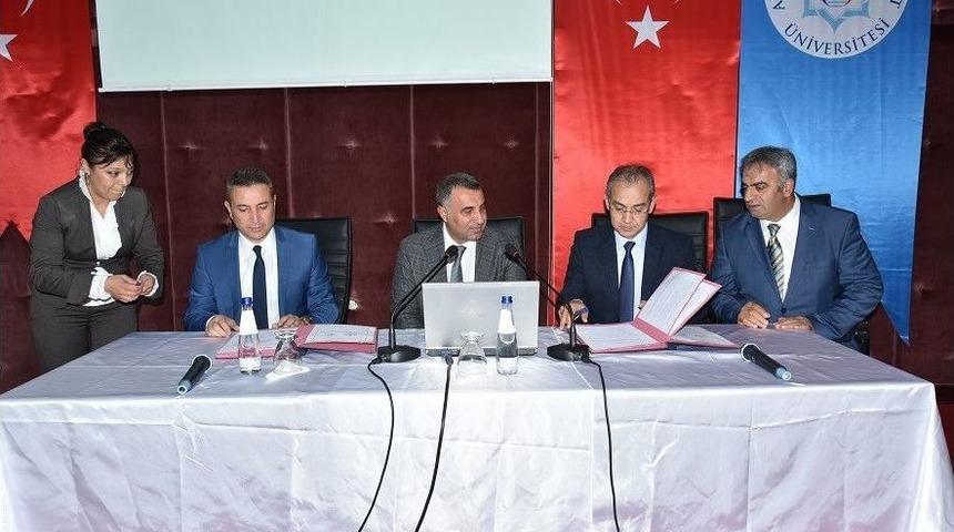 Alk&uuml;&rsquo;de &ldquo;d&uuml;nya&rsquo;da Değer Merkezli &Ouml;ğretmenlik&rdquo; Konferansı