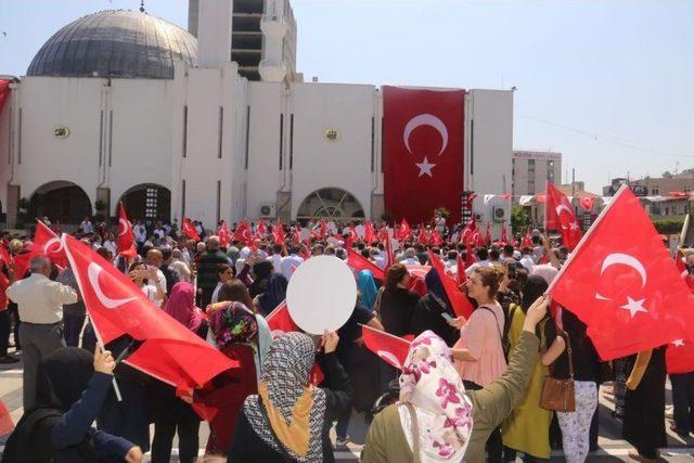 Mersin’de İsrail Katliamı Protesto Edildi