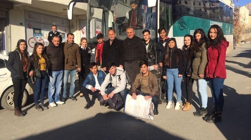 Hakkari Folklor Ekibi İstanbul&rsquo;da