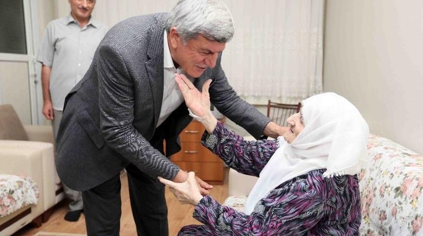 Başkan Karaosmanoğlu’ndan Anlamlı Ziyaret