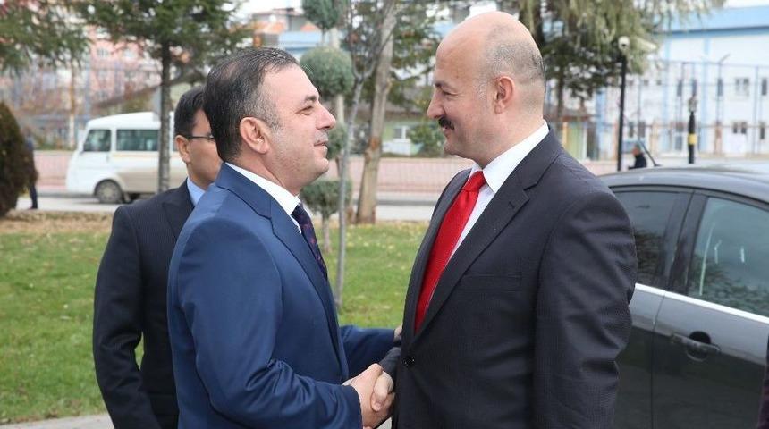 Sincan Belediyesinden &Ouml;ğretmenler G&uuml;n&uuml;&rsquo;ne &Ouml;zel Program