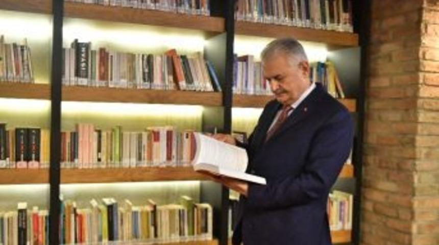 Başbakan&rsquo;dan &Uuml;sk&uuml;dar&rsquo;da S&uuml;rpriz Ziyaret