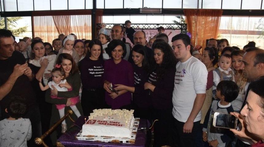 Premat&uuml;re Bebekler İ&ccedil;in &Ouml;zel Kutlama