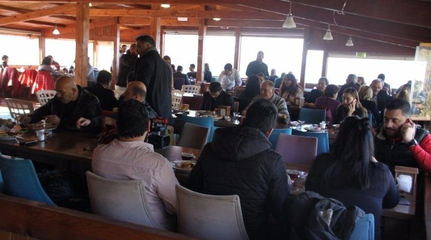 Zgyd, Siyaset Ve İş D&uuml;nyası İle Kahvaltıda Buluştu