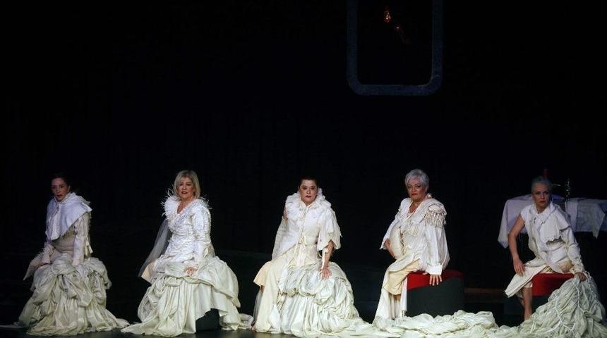 Yenimahalle&rsquo;de Kadın Sorunlarına Tiyatroyla Dikkat &Ccedil;ekildi