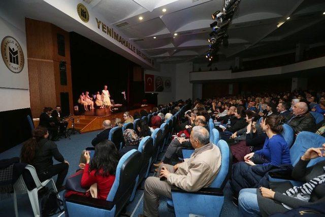 Yenimahalle&rsquo;de Kadın Sorunlarına Tiyatroyla Dikkat &Ccedil;ekildi 2