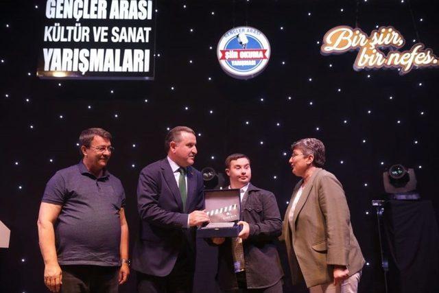 Bakan Osman Aşkın Bak’tan İsrail Tepkisi