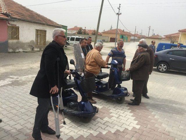 Kulu’da İhtiyaç Sahiplerine Engelli Bisikleti Dağıtıldı