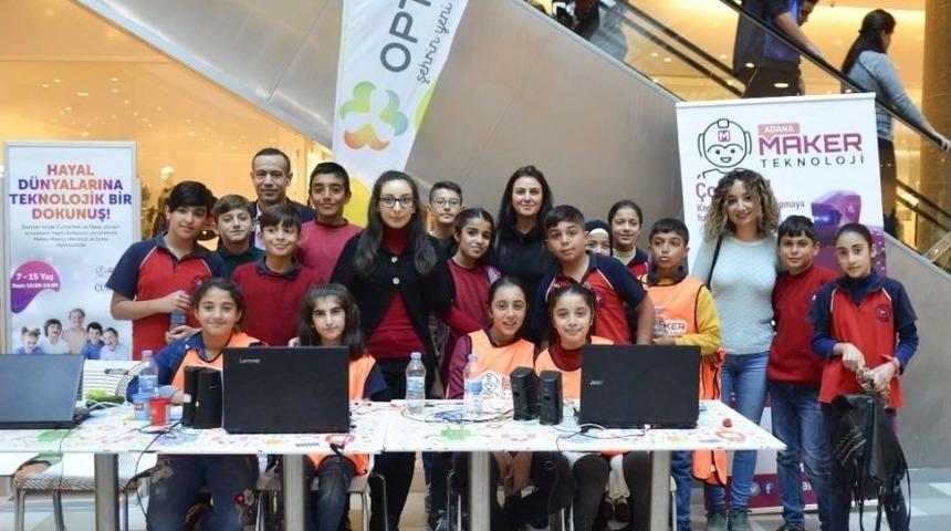 K&uuml;&ccedil;&uuml;k Mucitler Bilişim Teknolojisiyle Hem Eğlendi Hem &Ouml;ğrendi