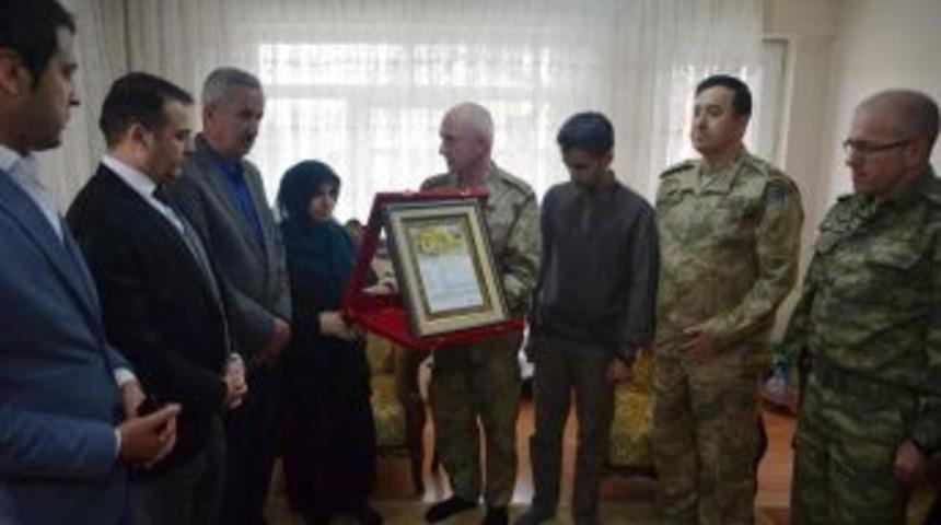 Afrin Şehidinin Babasına &lsquo;şahadet Beratı&rsquo;