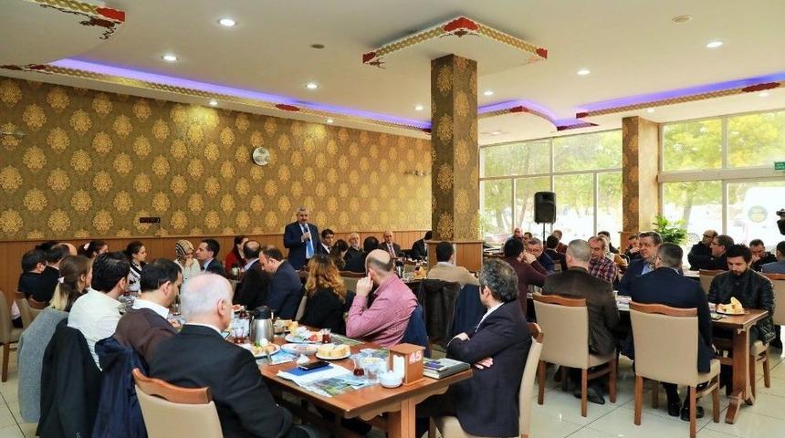 Belediyelerin İmar M&uuml;d&uuml;rleri K&ouml;rfez&rsquo;de Toplandı