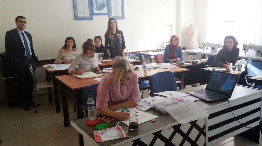 Burhaniye&rsquo;de Artistik &Ccedil;izim Ve Drapaj Kursu