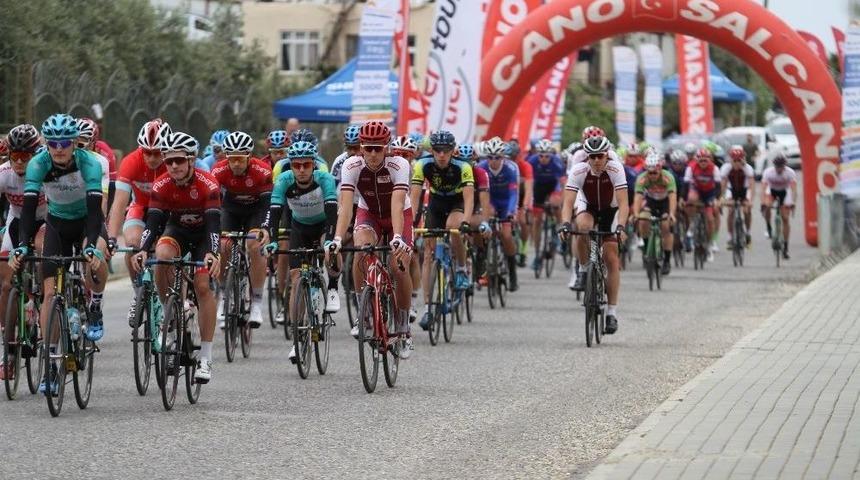 Uluslararası 2.2 Elit Erkekler Yol Bisikleti Yarışı Başladı