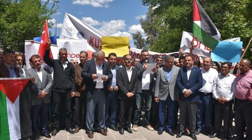 İsrail&rsquo;in Katliamı Kahta&rsquo;da Protesto Edildi