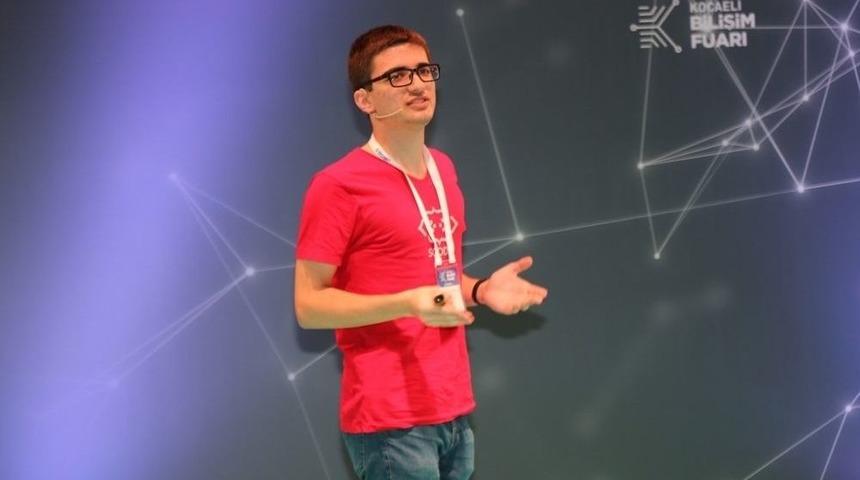 Gen&ccedil; Youtuberdan Gen&ccedil;lere Girişimcilik Mesajı