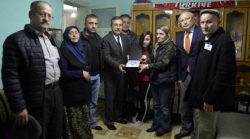 Ata&ccedil;&rsquo;tan Şehit Ailesine Ziyaret