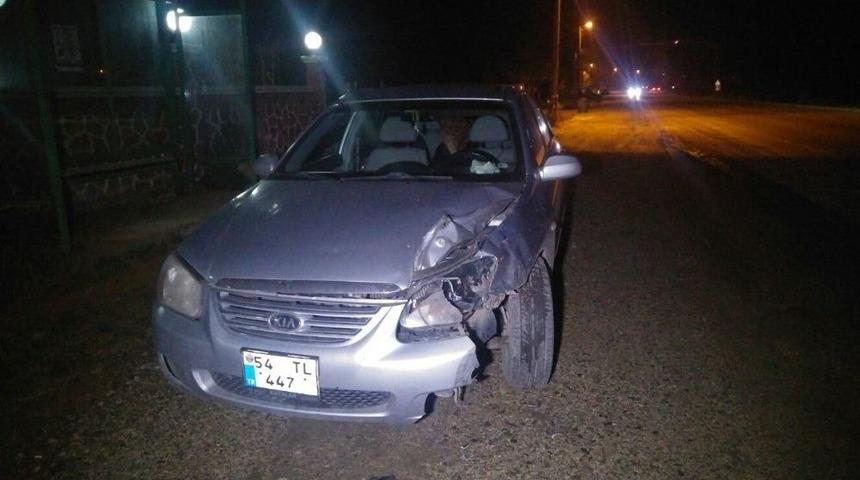 Motosiklet Otomobile &Ccedil;arptı: 2 Yaralı