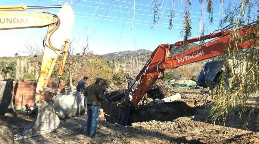 &Ccedil;altıcak&rsquo;ın Kanalizasyon Hattı Yenileniyor