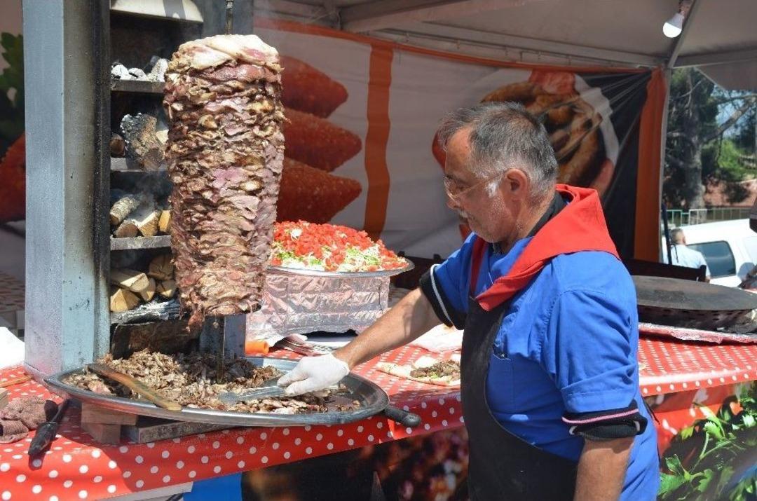 Bilecik&rsquo;te Ge&ccedil;mişten G&uuml;n&uuml;m&uuml;ze Ramazan Sokağı Kuruldu