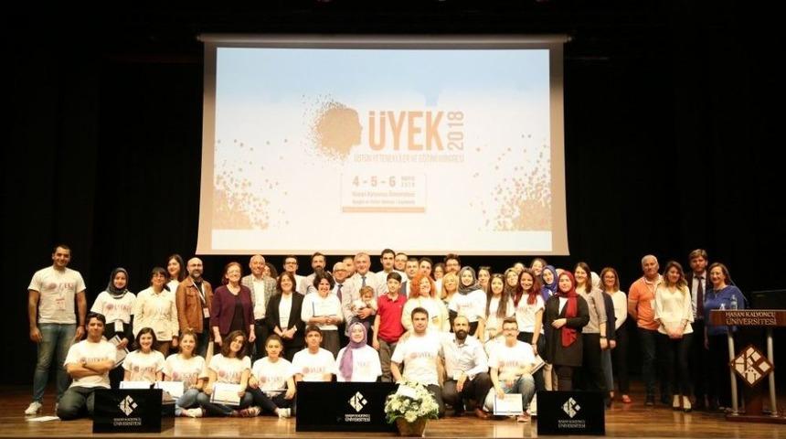 &Uuml;st&uuml;n Yetenekliler İ&ccedil;in &Ccedil;ok Y&ouml;nl&uuml; Eğitim Kongresi