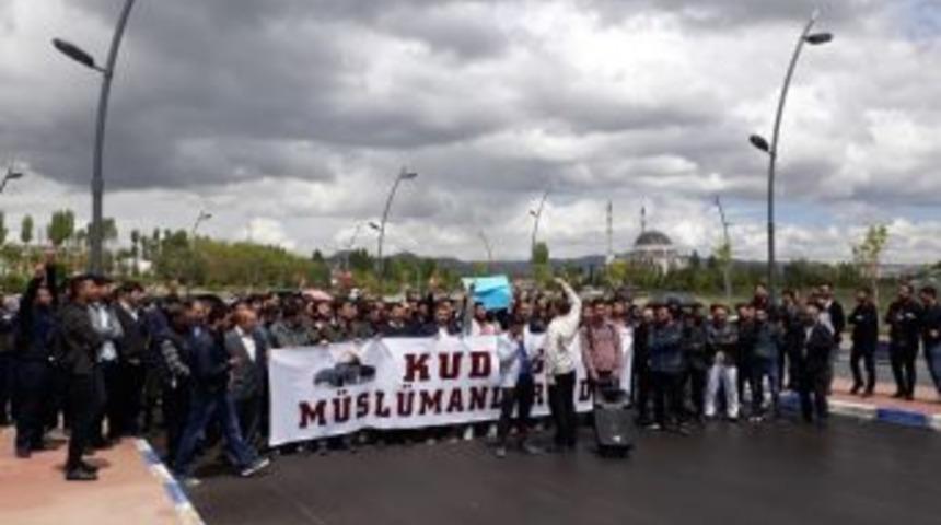 Van Yy&uuml; &Ouml;ğrencilerinden İsrail Ve Amerika&rsquo;ya Tepki