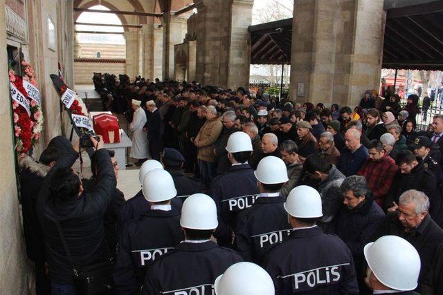 Hayatını Kaybeden Polis Memuru Son Yolculuğuna Uğurlandı