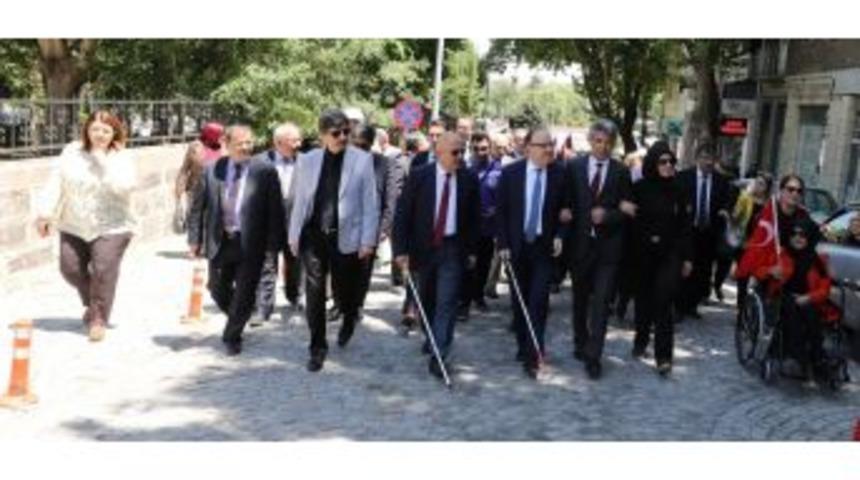 Afyonkarahisar&rsquo;da Engelliler Festivali Yapıldı