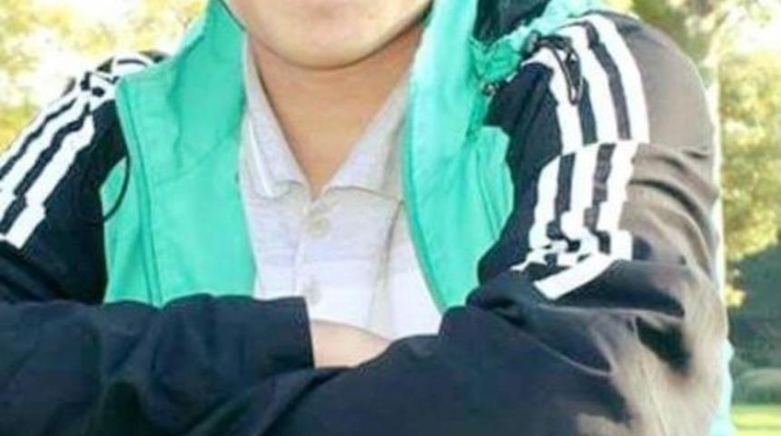 Ortaokul &Ouml;ğrencisi Boğazı Kesilerek &Ouml;ld&uuml;r&uuml;ld&uuml;