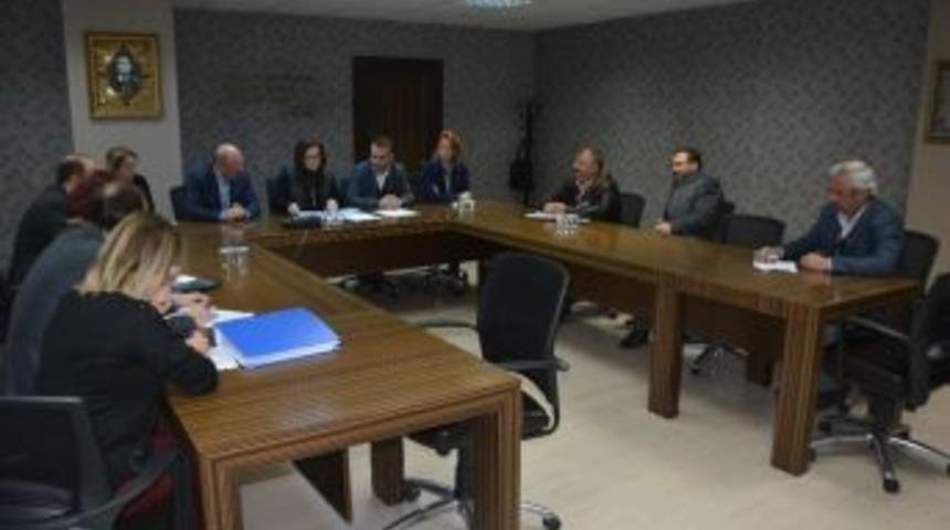 İzmit Belediyesi’nde Piknik Masası Ve Bank Alım İhalesi Yapıldı