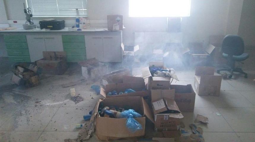 G&uuml;m&uuml;şhane &Uuml;niversitesi Laboratuvarında Patlama: 3 Yaralı