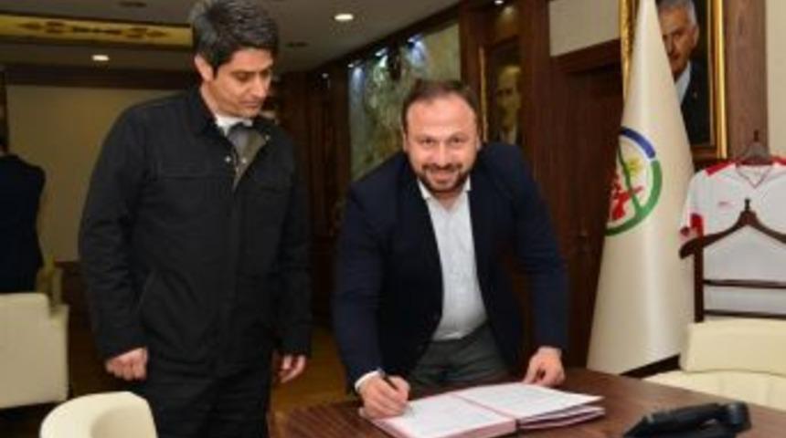 Sokak Hayvanlarına Modern Hayvan Barınağı