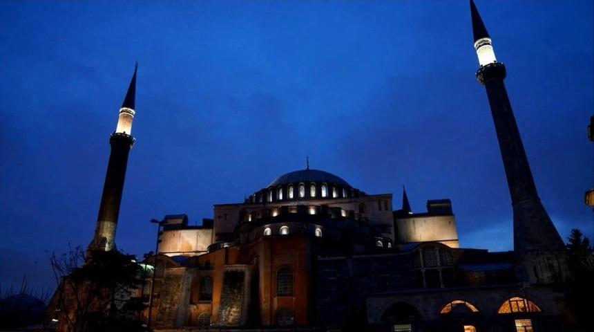 Daha G&uuml;zel Bir D&uuml;nya İ&ccedil;in Yarın Işıklar Bir Saat Kapatılacak