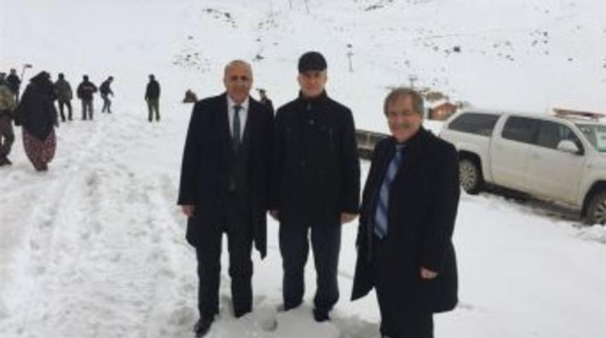 Gen&ccedil;lik Ve Spor Bakanlığı Heyeti Hakkari&rsquo;de