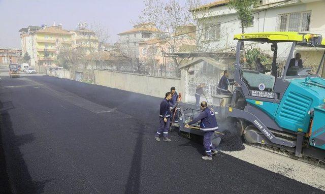 Göztepe Mahallesinde Asfalt Çalışması