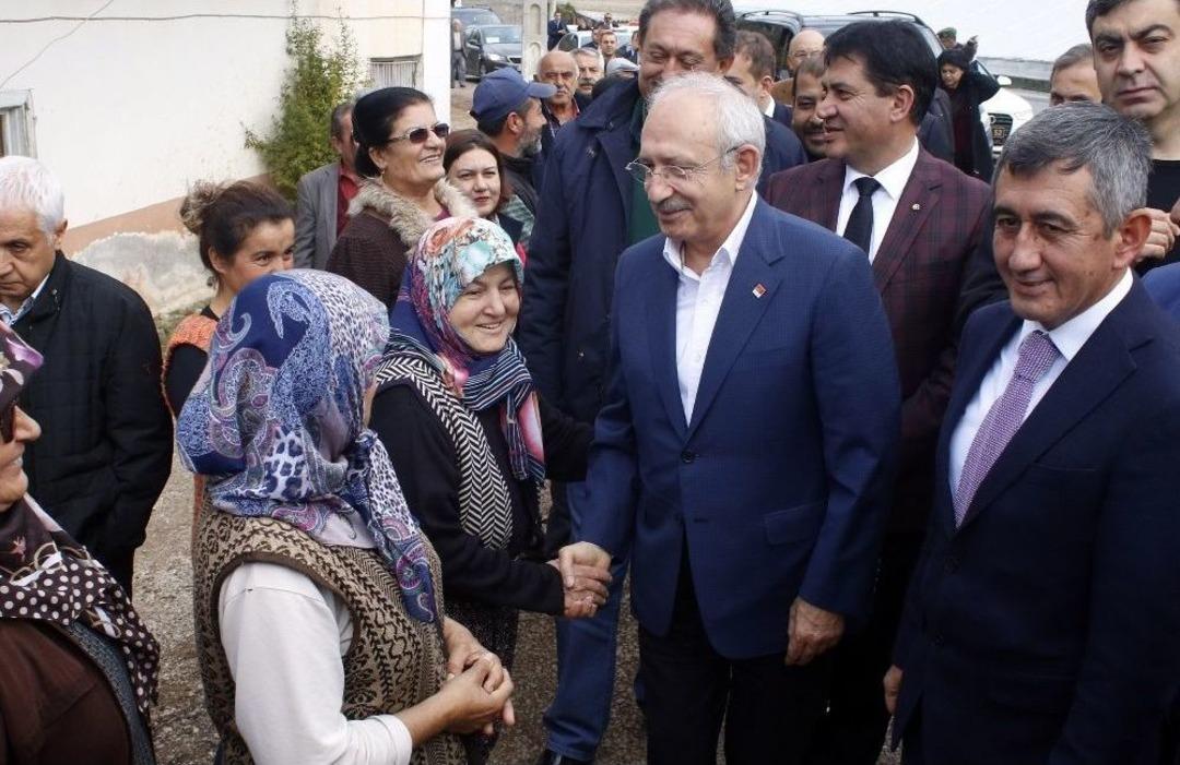 Chp Genel Başkanı Kılı&ccedil;daroğlu Hortum Felaketi Yaşanan İl&ccedil;eleri Ziyaret Etti