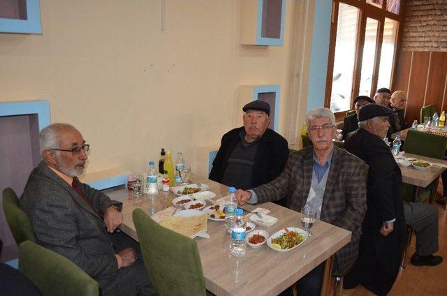 Başkan Gürsoy Yaşlıları Unutmadı