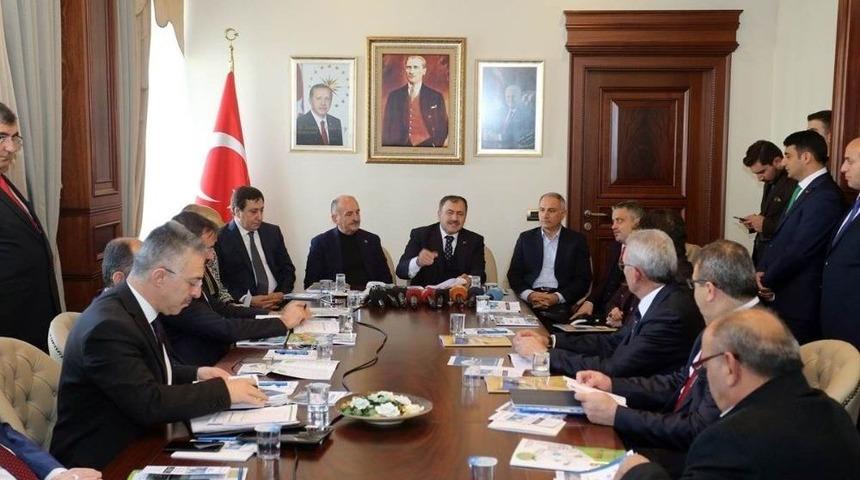 Bakan Eroğlu: &ldquo;uludağ&rsquo;da Bundan Sonra Bir Santimetre Bile Ka&ccedil;ak Yapı Yapılamayacak&rdquo;