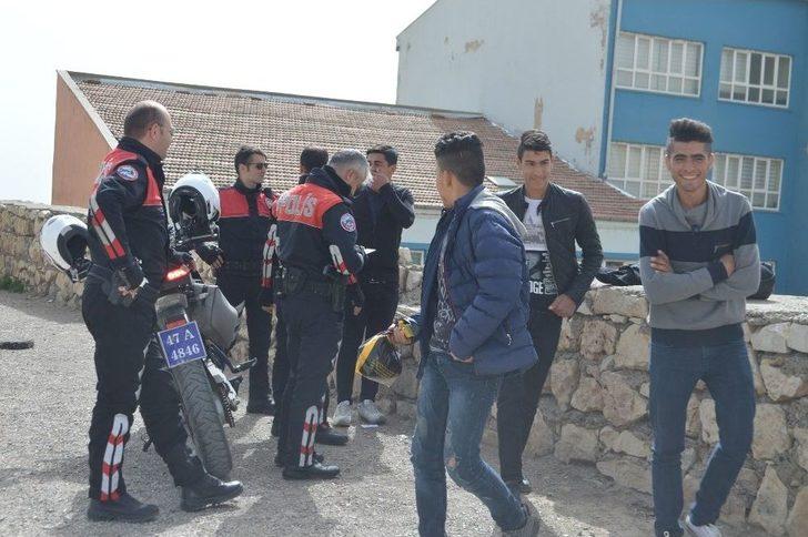 Mardin Polisinden Çocukları Koruyan Uygulama G3