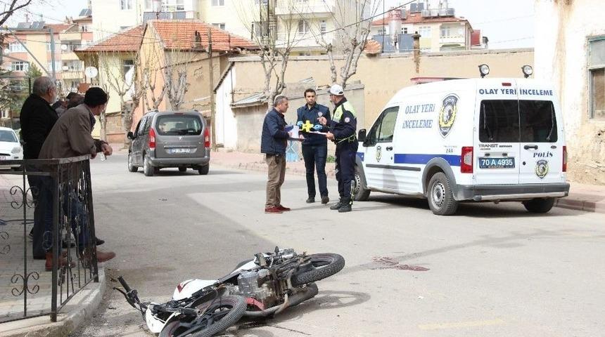 Hafif Ticari Araçla Çarpışan Motosiklet Sürücüsü Ağır Yaralandı