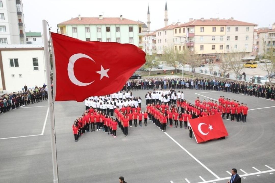 Liseli &Ouml;ğrencilerden Duygulandıran Afrin G&ouml;sterisi