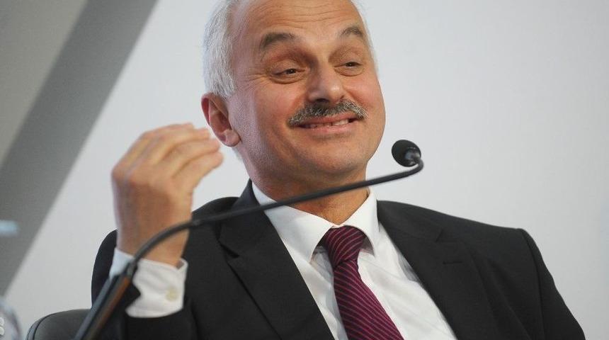 Temel Kotil: &ldquo;bilgiyi İthal Edelim Makineyi Burada Yapalım&rdquo;